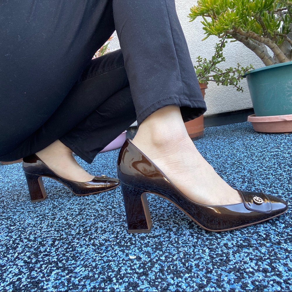 Giorgio Armani pumps